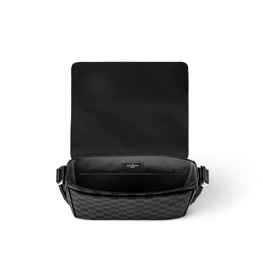 Louis Vuitton Messenger Bag